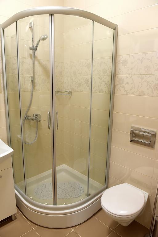 Apartman Cesaric Osijek Buitenkant foto