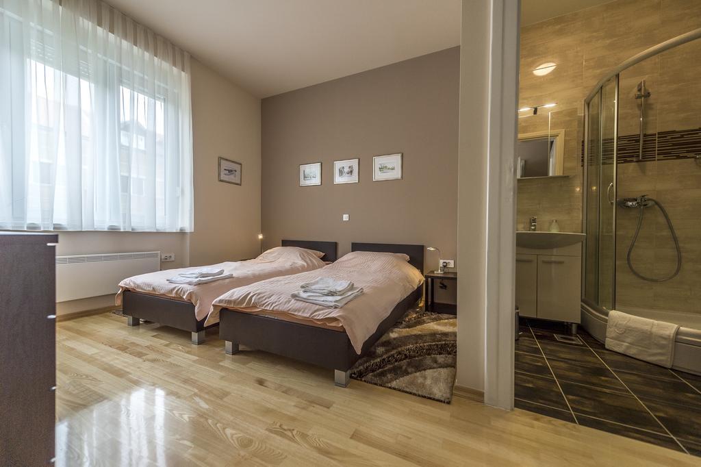 Apartman Cesaric Osijek Buitenkant foto