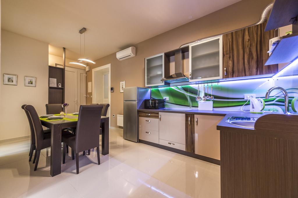 Apartman Cesaric Osijek Buitenkant foto